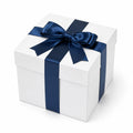 Geschenkbox 20 x 20 x 20 cm aus Karton weiß mit dunkelblauem Satinband